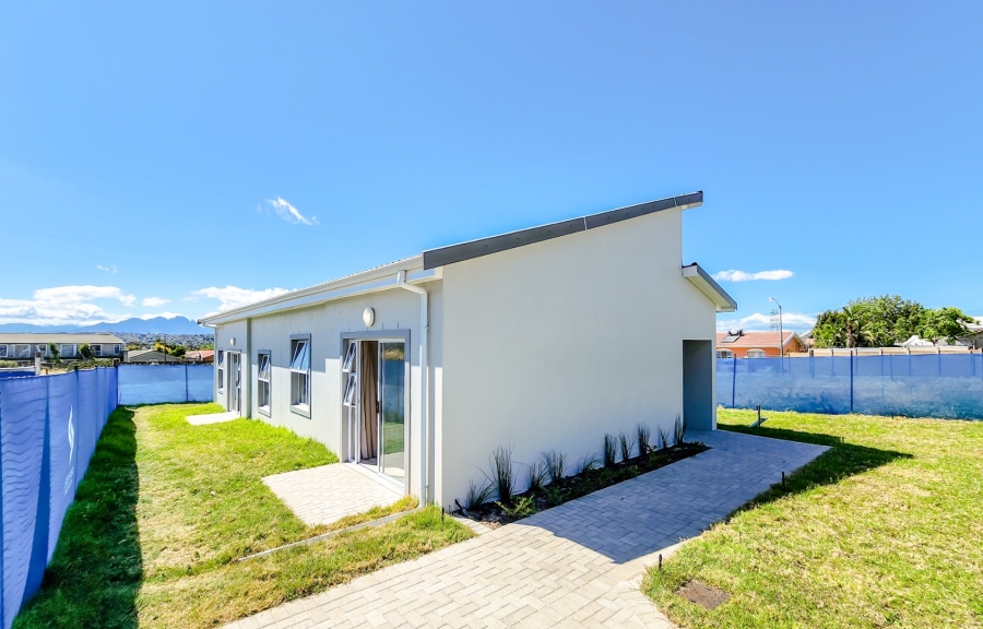 1 Bedroom Property for Sale in Bellair Western Cape